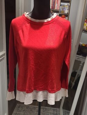 Women’s Red Sweater With Layered Hem And Neckline